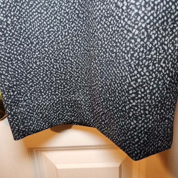 Alfred Dunner Black Print Classic Fit/Proportioned Short Pants Sz L NWT Womens - Picture 8 of 8